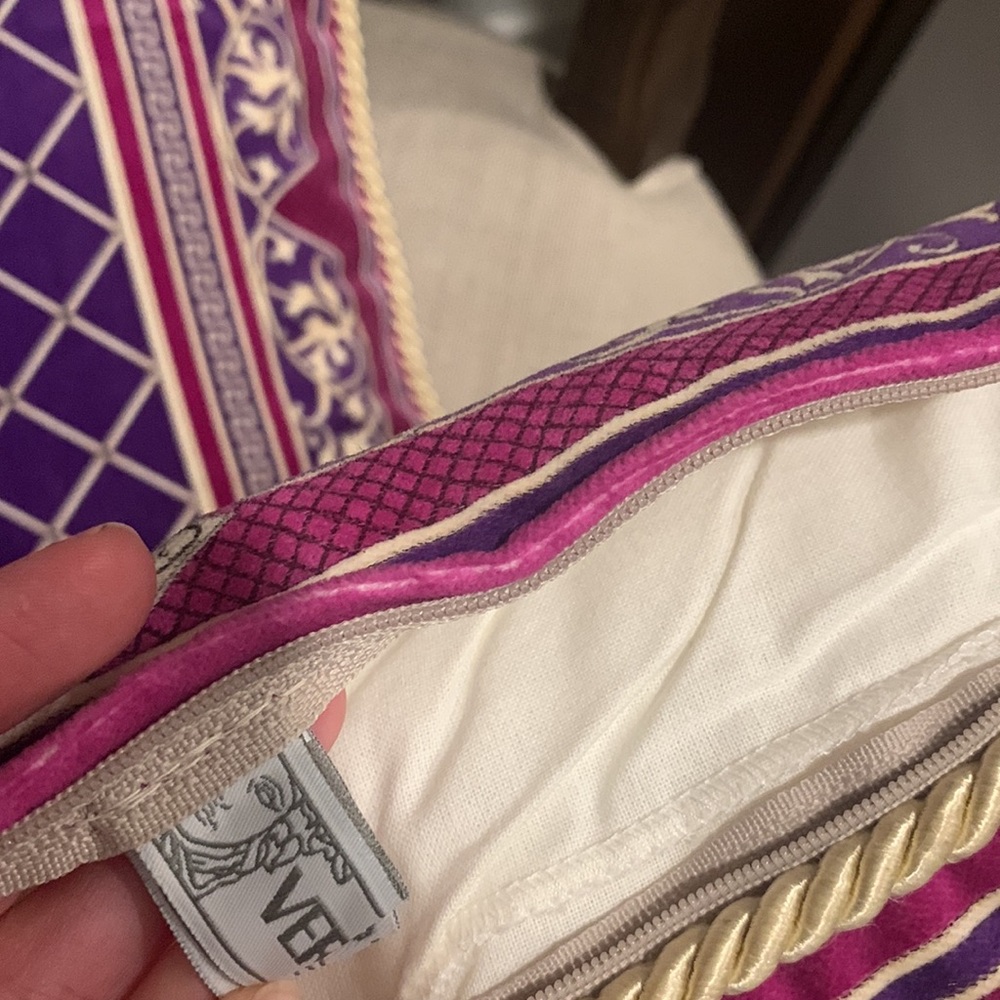 VERSACE pillow - Picture 5 of 6